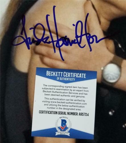 Linda Hamilton signed Terminator 16x20 Photo Autograph (D) ~ Beckett BAS COA