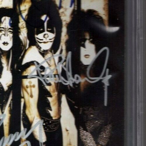 Gene Simmons & Paul Stanley +2 Signed Autographed "KISS" Magazine BAS SLABBED