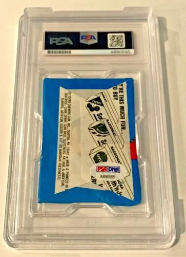 1978 Topps Roger Moore James Bond Moonraker SIgned Wax Pack Signed Auto PSA/DNA
