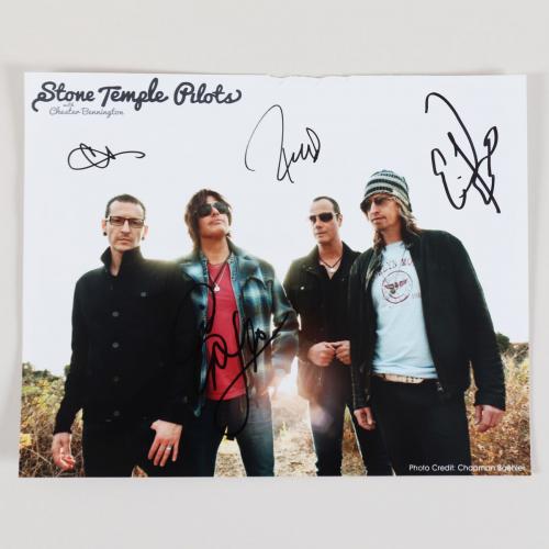 Stone Temple Pilots Signed 8×10 Photo Chester Bennington w/ Ticket – COA BAS