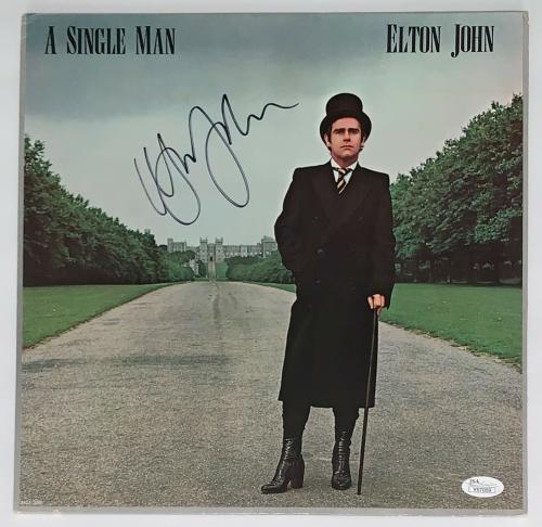 Elton John Signed A Single Man Record Album Jsa Loa Y57059