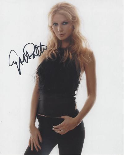 Color Reprint of Original Signed Photo Gwyneth Paltrow 