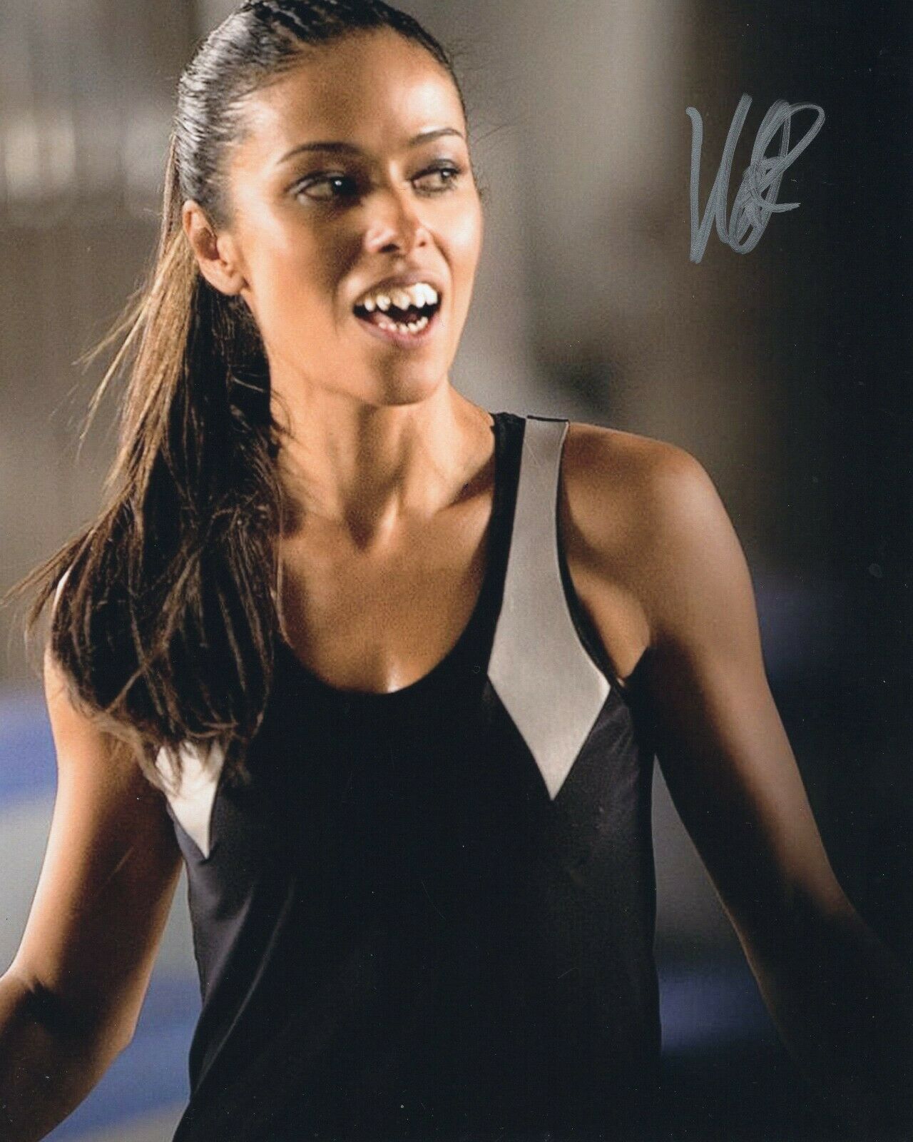 Meta Golding Signed X Photo W Coa The Hunger Games | My XXX Hot Girl