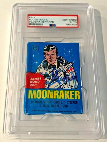 1978 Topps Roger Moore James Bond Moonraker SIgned Wax Pack Signed Auto PSA/DNA