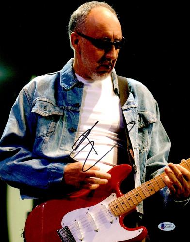 The Who Pete Townshend Autographed 11 x 14 Glasses Photo Beckett BAS COA