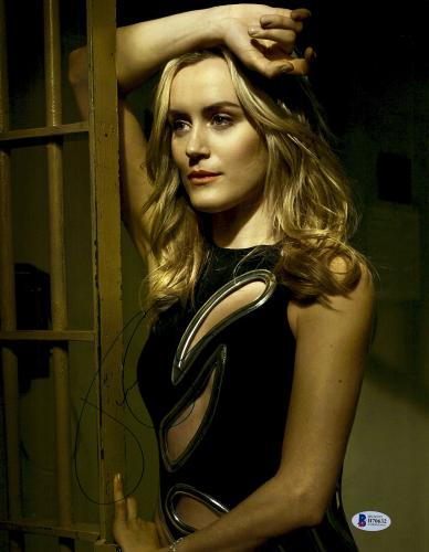 Taylor Schilling Signed 11x14 Photo Orange Is the New Black Beckett BAS COA