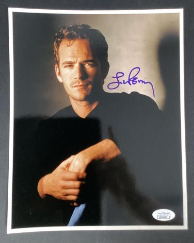 LUKE PERRY #8 REPRINT 8X10 PHOTO SIGNED AUTOGRAPHED 90210 RIVERDALE MAN CAVE 