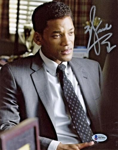Will Smith Autographed 8 x 10 Concussion Photo Beckett BAS COA