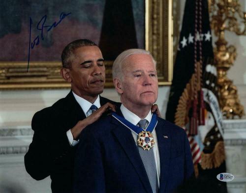 Barack Obama Signed Preprint Autograph 8x10 photo 