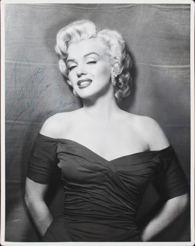 MARILYN MONROE ** VERY RARE Autographed 8x10 Photo RP 