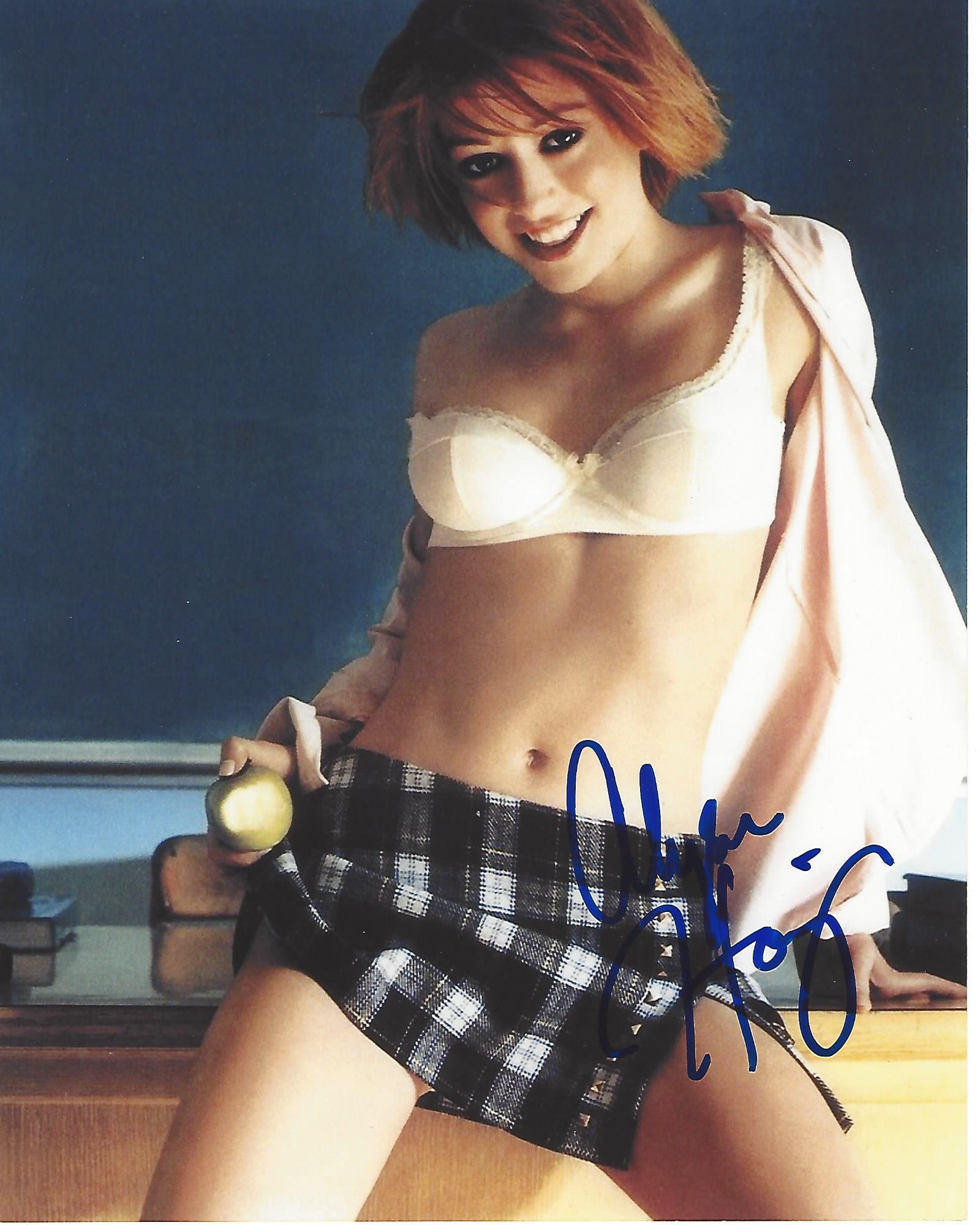 Alyson Hannigan Best Known For Her Roles As Willow Rosenberg On Tv