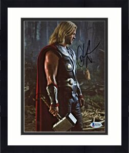 Avengers Chris Hemsworth Signed 8x10 Thor Photo Holding Mjolnir Beckett BAS COA