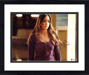 Chloe Bennet Agents of SHIELD Signed 11x14 Photo BAS #D78254