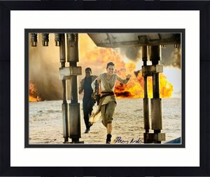 Daisy Ridley Signed Star Wars Explosion Run 16x20 Photo - Rey PSA DNA COA