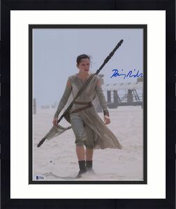 Daisy Ridley Star Wars Autographed 11" x 14" The Force Awakens on Jakku Planet Photograph - Beckett