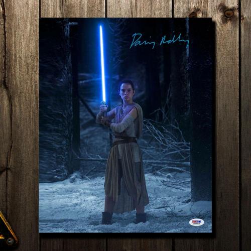 Daisy Ridley STAR WARS The Force Awakens Rey Signed 16x20 Photo PSA COA