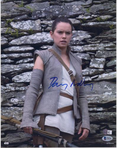 Daisy Ridley The Last Jedi Autographed 12" x 18" Photograph - BAS