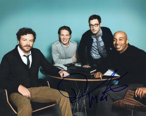The Cast of "That 70's Show" 8x10 Photo 