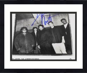DAVE MATTHEWS SIGNED AUTOGRAPH 8x10 PHOTO - BAND, DMB, CRASH, EVERYDAY, STAND UP