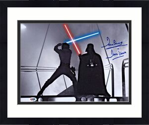 David Dave Prowse Signed Star Wars Darth Vader 11x14 Photo - PSA/DNA 6