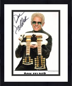 DON FELDER HAND SIGNED 8x10 COLOR PHOTO+COA        AWESOME POSE       THE EAGLES