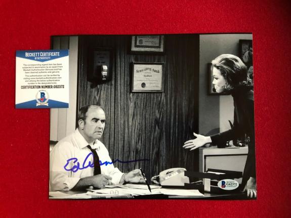 Ed Asner "Autographed" (Beckett) 8" x 10" Photo (Mary Tyler Moore)
