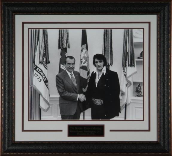 Elvis Presley & Richard Nixon “White House Meeting” – Framed 16×20