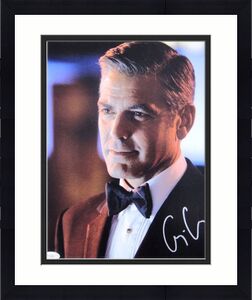 George Clooney Signed (OCEANS 12) 11X14 Photo JSA