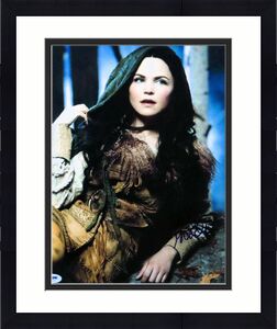Ginnifer Goodwin Signed Autographed 11X14 Photo Once Upon a Time PSA U36263