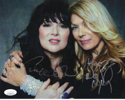 HEART AUTOGRAPHED 8x10 COLOR PHOTO     SIGNED ANN+NANCY WILSON    AWESOME    JSA