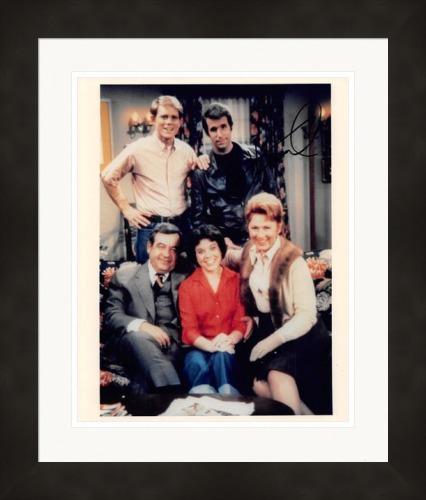 Henry Winkler autographed 8x10 Photo (The Fonze, Happy Days) #SC19 Matted & Framed