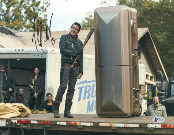Jeffrey Dean Morgan Signed 11x14 Walking Dead Photo Casket Beckett BAS COA