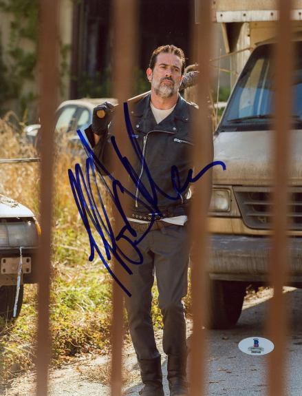 Jeffrey Dean Morgan Signed 8x10 Photo Walking Dead Lucille Walk Beckett BAS COA