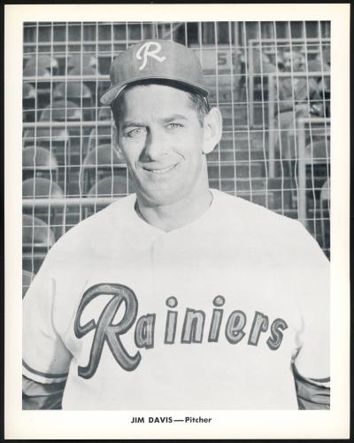 Jim Davis 1956-59 Seattle Rainiers Popcorn 8x10 Premium Card SKU #151536