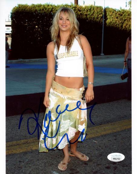 Kaley Cuoco "Big Bang Theory" Signed/Autographed 8x10 Photo JSA 154618
