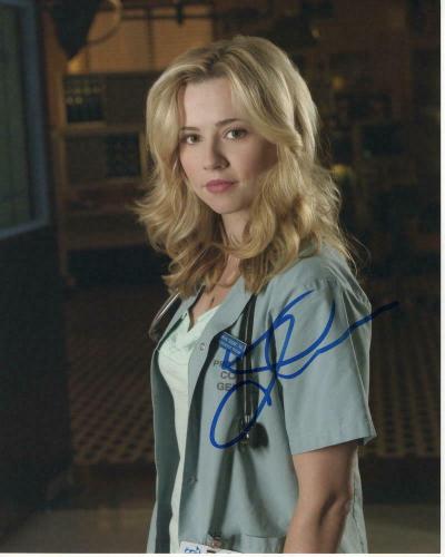 Linda Cardellini Signed Autographed 8x10 Photo Dead To