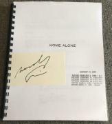 Macaulay Culkin Signed Autograph "home Alone" Very Rare Full Movie Script Acoa