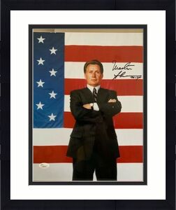 MARTIN SHEEN HAND SIGNED OVERSIZED 11x14 COLOR PHOTO      THE WEST WING     JSA