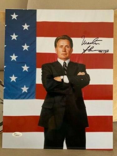MARTIN SHEEN HAND SIGNED OVERSIZED 11x14 COLOR PHOTO      THE WEST WING     JSA