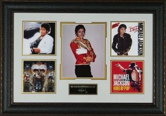 Michael Jackson Engraved Signature Series 31x21 - Premium Leather Framing 5 Photo/Albums
