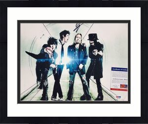 Motley Crue lead singer Vince Neil signed 11x14 band photo ~ PSA ITP Witness COA