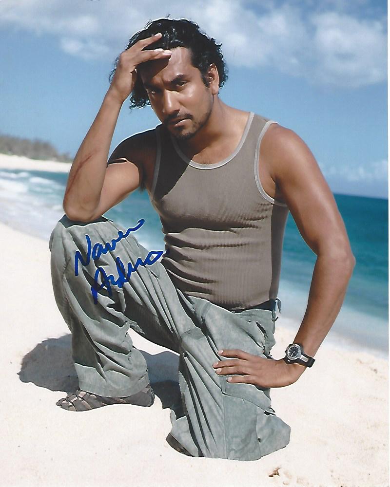 Films Et Séries Tv Avec Naveen Andrews NAVEEN ANDREWS as SAYID JARRAH in TV Series "LOST" Signed 8x10 Color Photo
