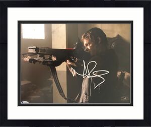 Norman Reedus Signed 11x14 Photo Walking Dead Beckett Bas Autograph Auto E