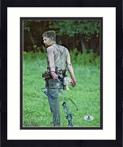 Norman Reedus Signed Autographed 8x10 Photo The Walking Dead BAS Beckett COA