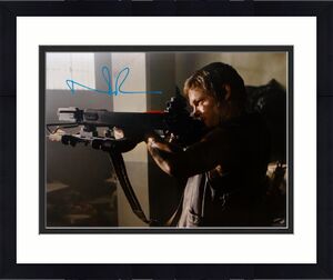 Norman Reedus Signed *Teal Walking Dead 16x20 Standing W/Crossbow Photo-JSA Auth