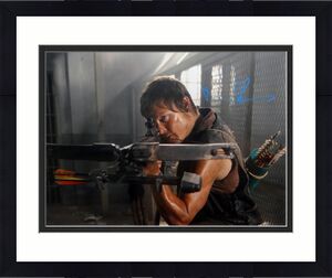 Norman Reedus Signed Walking Dead 16x20 Crouching W/ Crossbow Photo *Teal JSA Au