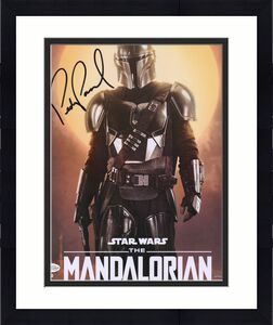 Pedro Pascal Star Wars Autographed 11" x 14" The Mandalorian Close Up Photograph