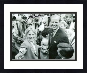 President Joe Biden Signed Autograph 8x10 Photo - W/ Jill On The Campaign Trail