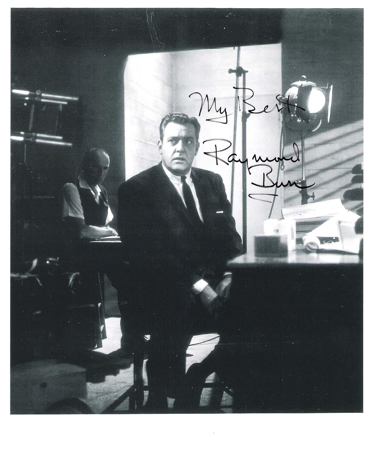RAYMOND BURR Best Known for Roles in TV Dramas "PERRY MASON" and