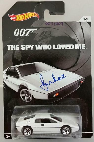 ROGER MOORE Signed James Bond 007 LOTUS ESPRIT S1 Hot Wheel *#007* /007 PSA/DNA